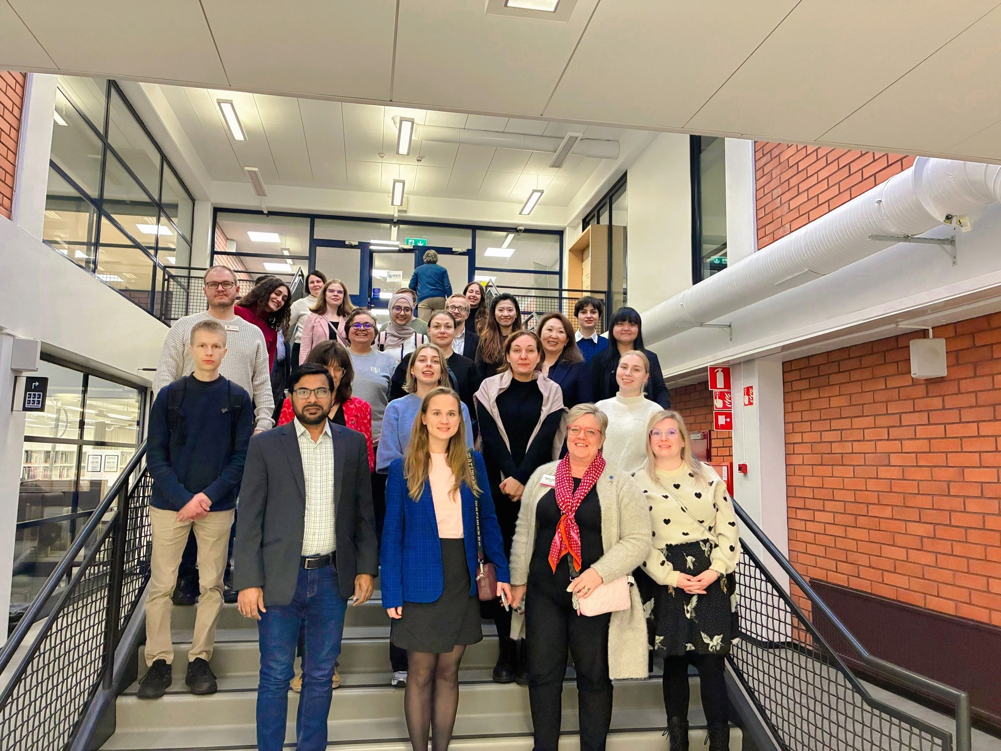 Featured image for: DeCrises presented at the 2nd International PhD Workshop on Sustainable Innovation in Business and Society